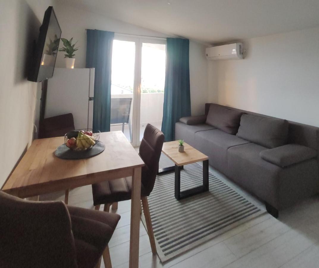 Ferienwohnung Matej 3 Zadar Exterior foto